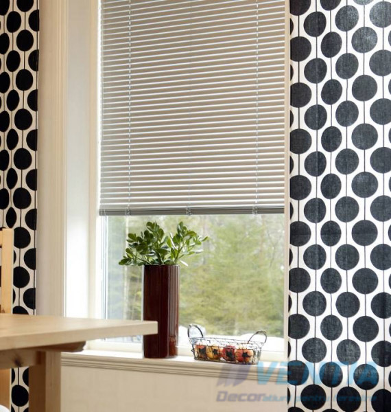 Jaluzele orizontale